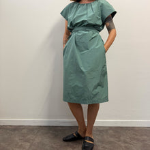 Load image into Gallery viewer, Abito MIDI Weekend Max Mara in Misto Cotone Verde Salvia