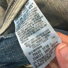 Load image into Gallery viewer, RARE ARCHIVE Levi's RED Denim Chore Jacket (Y2K / Late 90s Design) - Tg L