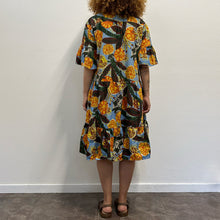 Load image into Gallery viewer, Abito Intrend azzurro – 100% cotone – stampa multicolor