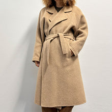 Load image into Gallery viewer, Cappotto Piacenza Cammello doppiato fine 70s
