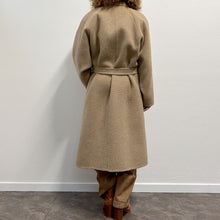 Load image into Gallery viewer, Cappotto Piacenza Cammello doppiato fine 70s