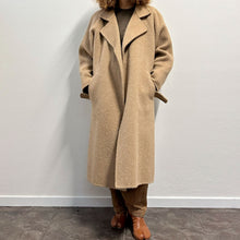 Load image into Gallery viewer, Cappotto Piacenza Cammello doppiato fine 70s