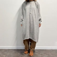 Load image into Gallery viewer, Maxi Abito realizzato a mano grigio 80s
