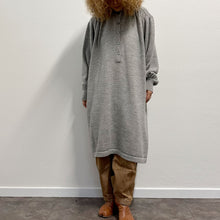 Load image into Gallery viewer, Maxi Abito realizzato a mano grigio 80s