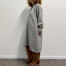 Load image into Gallery viewer, Maxi Abito realizzato a mano grigio 80s