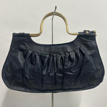 Load image into Gallery viewer, Borsa anni ’70 in pelle blu – vintage