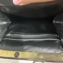 Load image into Gallery viewer, Borsa anni ’70 in pelle blu – vintage