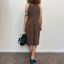 Load image into Gallery viewer, Abito sartoriale anni ’70 – seta cioccolato