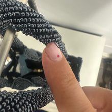 Load image into Gallery viewer, Mini Borsa in Rete e Perline Anni ’90 –