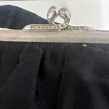 Load image into Gallery viewer, Borsa a Mano Anni ’50 in Raso Nero e Metallo Argentato