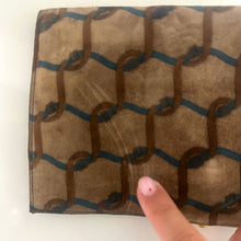 Load image into Gallery viewer, Roberta di Camerino – Pochette / Maxi Portafoglio in Camoscio Anni ’60