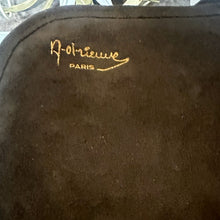 Load image into Gallery viewer, Borsa a Spalla in Camoscio Marrone Anni ’70 – Pelletteria Parigina