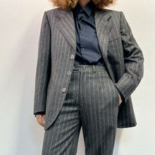 Load image into Gallery viewer, Completo sartoriale gessato fine 70s
