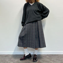 Load image into Gallery viewer, Gonna grigia con check fine 70s primi 80s .