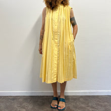 Load image into Gallery viewer, Abito giallo plissettato – Tokyo find
