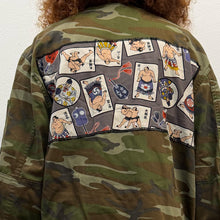 Load image into Gallery viewer, Giacca Military/Workwear Reworked – Pezzo Unico con Patch Giapponesi Vintage