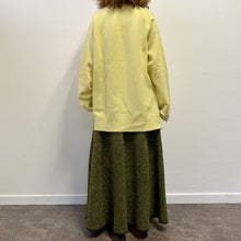 Load image into Gallery viewer, Maglione lana follata color giallo limone