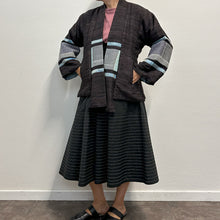 Load image into Gallery viewer, Giacca Damodara in seta indiana