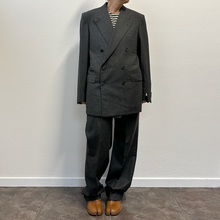 Load image into Gallery viewer, Completo doppiopetto grigio in panno di lana 80s