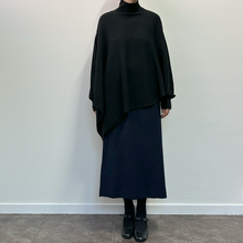 Load image into Gallery viewer, Maglione  Le Ciel Bleu nero acquistato a TOKYO