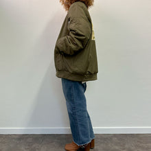 Load image into Gallery viewer, Bomber Monster