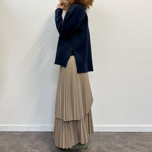 Load image into Gallery viewer, Maglione lana follata blu