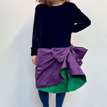 Load image into Gallery viewer, Abito Bow in velluto viola 80s