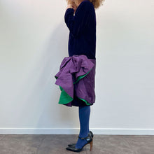Load image into Gallery viewer, Abito Bow in velluto viola 80s