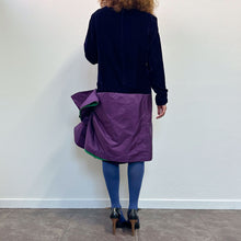 Load image into Gallery viewer, Abito Bow in velluto viola 80s