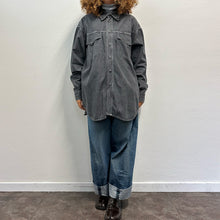 Load image into Gallery viewer, Camicia Versace Jeans Couture – nero – Tg L vintage