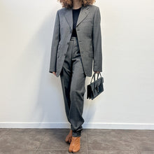 Load image into Gallery viewer, Completo sartoriale e rifinito a mano check grigio