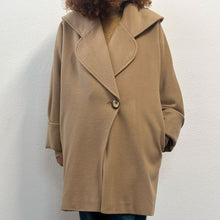 Load image into Gallery viewer, Cappotto Genny by Claude Montana 80s
