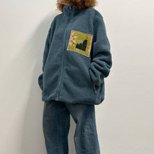 Load image into Gallery viewer, Sherpa jacket color Stone blue con patch di recupero