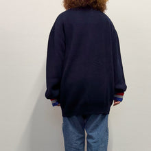 Load image into Gallery viewer, Maglione dolcevita blu navy over