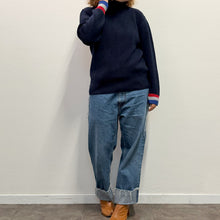 Load image into Gallery viewer, Maglione dolcevita blu navy