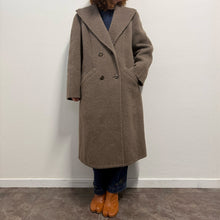Load image into Gallery viewer, Cappotto Tortora doppiato – Anni ’80