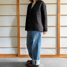 Load image into Gallery viewer, Cardigan lana follata nero