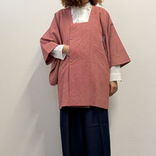 Load image into Gallery viewer, Giacca Michiyuki tradizionale vintage giapponese in seta bianca e rossa con motivo micro onde