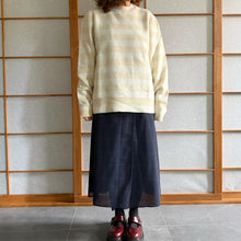 Load image into Gallery viewer, Maglione lana follata a righe bianco panna e nude pallido