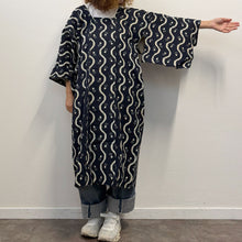 Load image into Gallery viewer, Michiyuki Tradizionale Giapponese Vintage anni ’60 – Indigo/Bianco (Aizome & Kasuri)