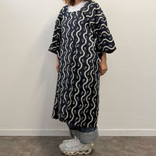 Load image into Gallery viewer, Michiyuki Tradizionale Giapponese Vintage anni ’60 – Indigo/Bianco (Aizome & Kasuri)