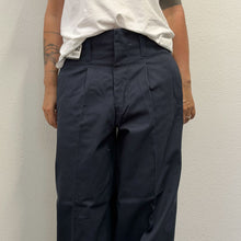 Load image into Gallery viewer, Pantaloni Nikka – DEADSTOCK navy – 100% cotone