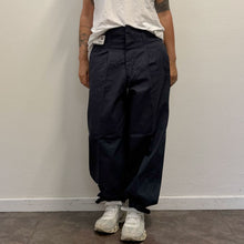 Load image into Gallery viewer, Pantaloni Nikka – DEADSTOCK navy – 100% cotone