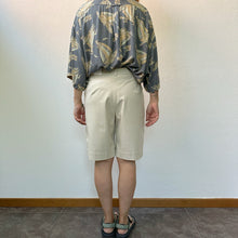 Load image into Gallery viewer, Bermuda BiellaColezioni beige 90s