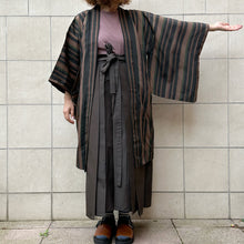 Load image into Gallery viewer, Haori a righe sui toni del marrone 60s
