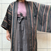 Load image into Gallery viewer, Haori a righe sui toni del marrone 60s