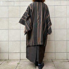 Load image into Gallery viewer, Haori a righe sui toni del marrone 60s