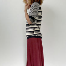 Load image into Gallery viewer, Maglia a righe nero opaco/bianco