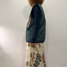 Load image into Gallery viewer, Gilet trapuntata con toppa coreana TIGER