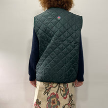 Load image into Gallery viewer, Gilet trapuntata con toppa coreana TIGER